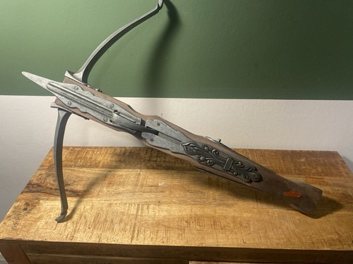 Dekorative armbrust aus - dekorative,