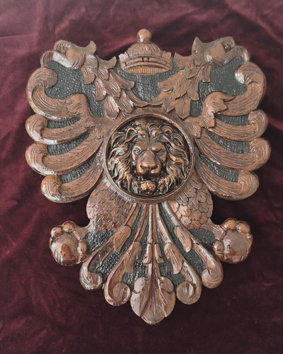 Handgeschnitztes wappen aus - handgeschnitztes,